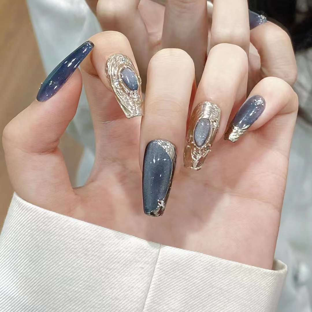 Buccella cat eye press on nails