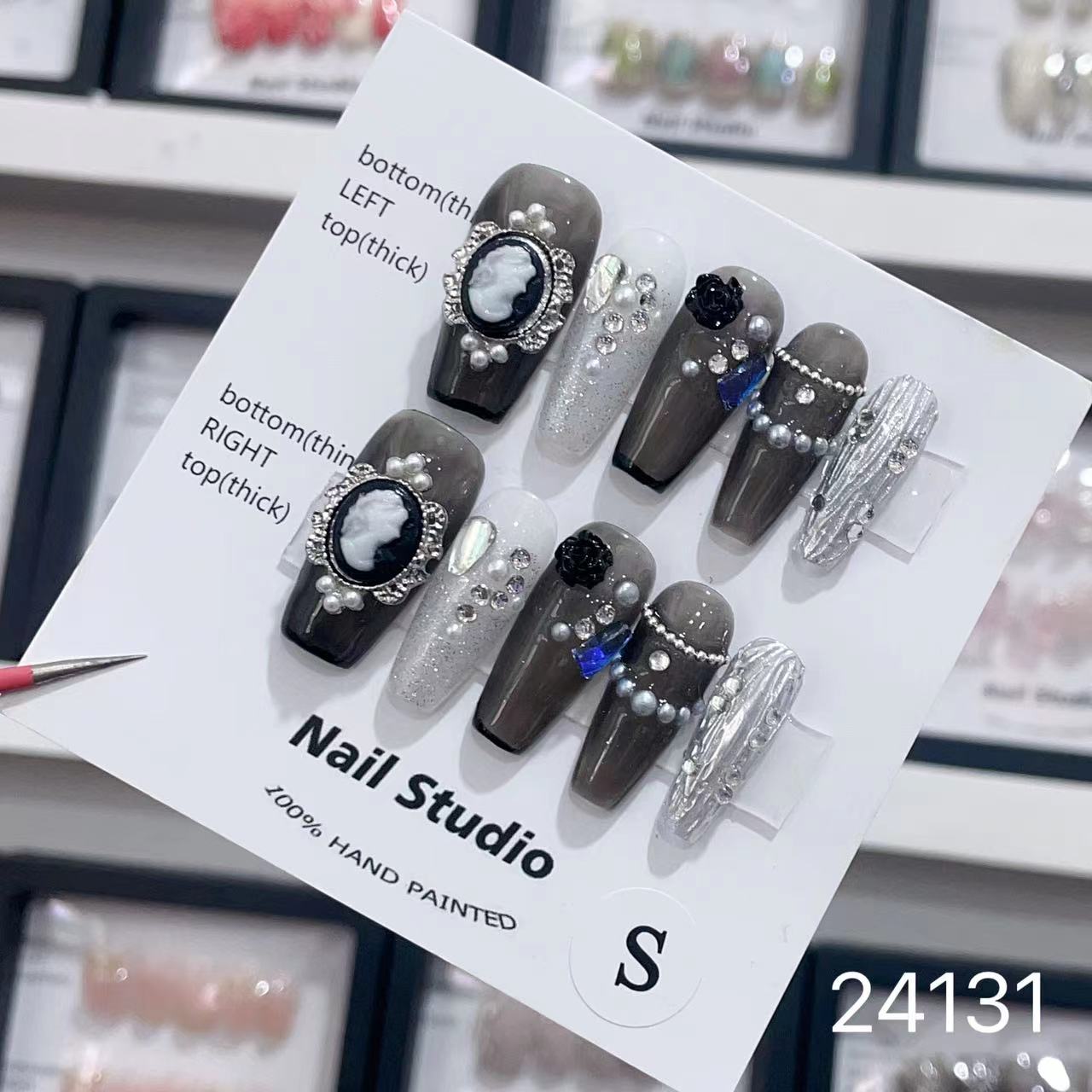 Black Classical Queen press on nails