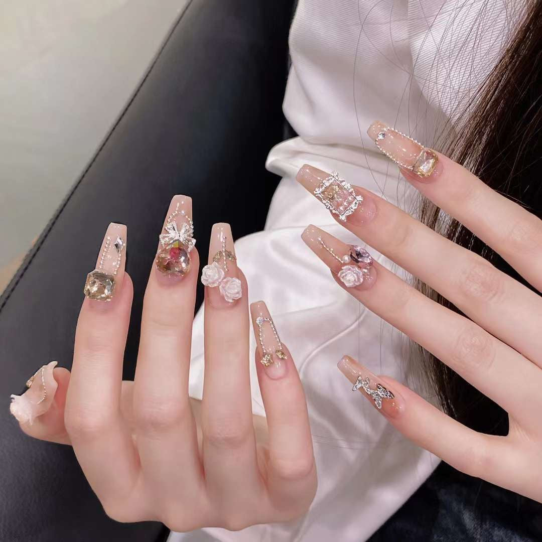 Garden full of spring scenery press on nails