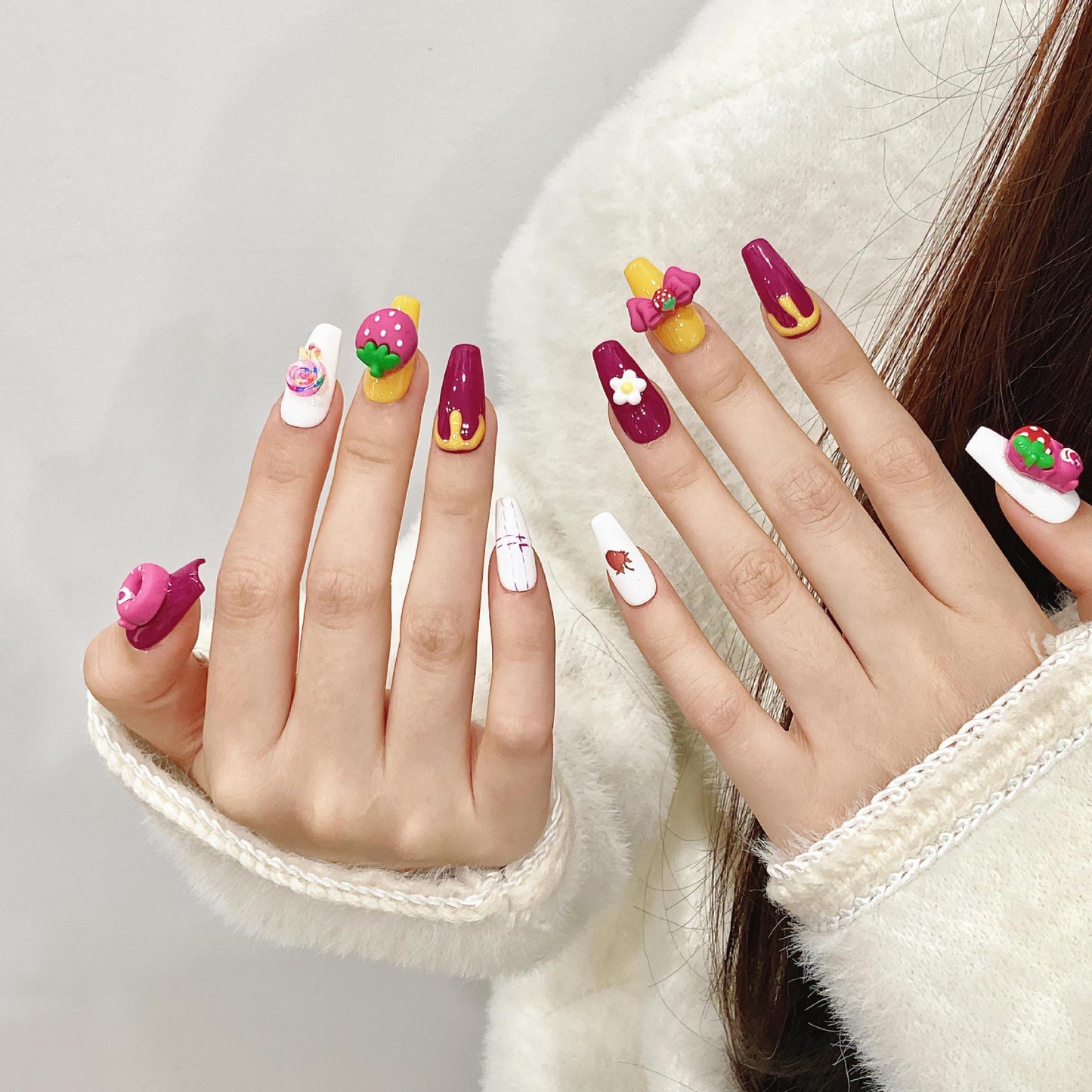 Strawberry jam press on nails