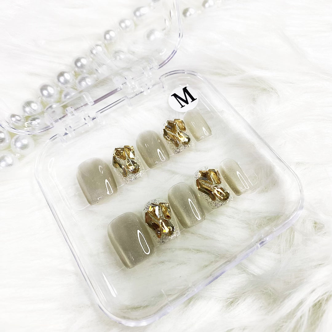 Jasmine tea champagne PRESS ON NAILS