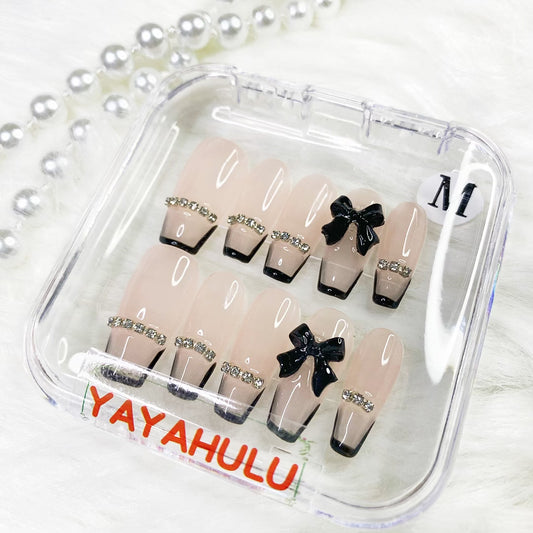 chain french BLACK PRESS ON NAILS