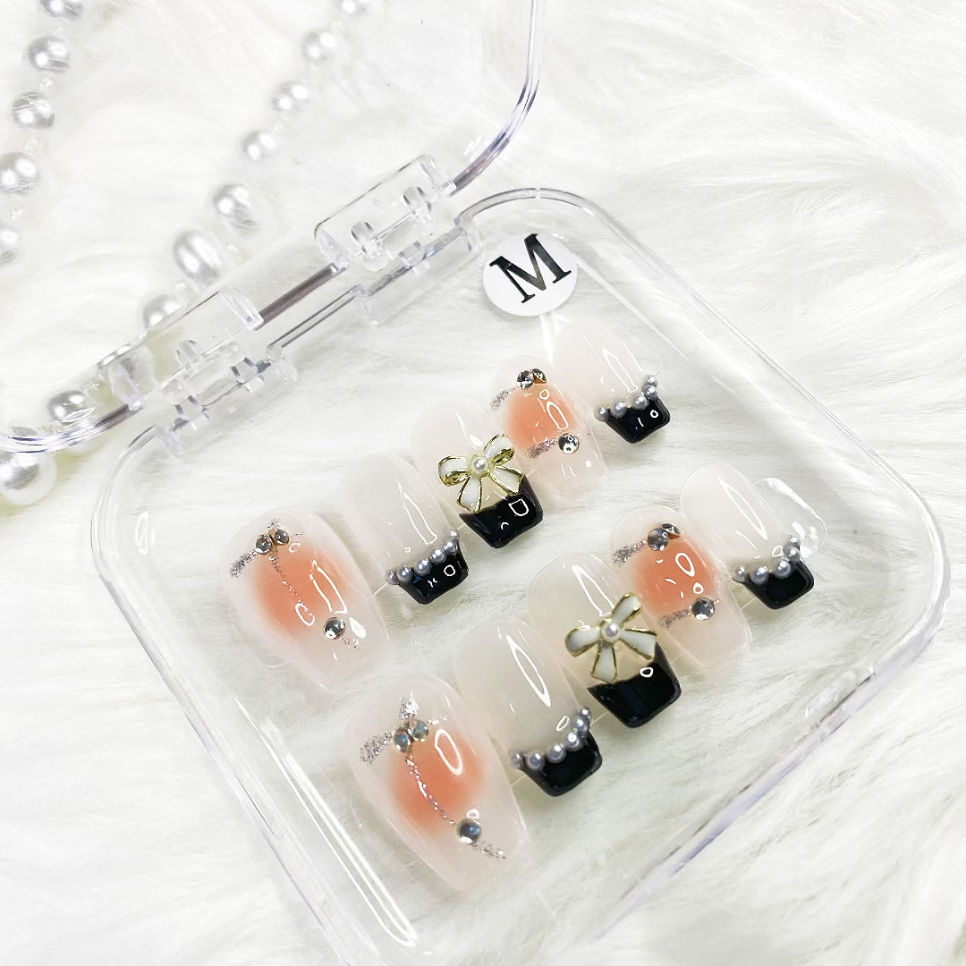 Small fragrance series PRESS ON NAILS